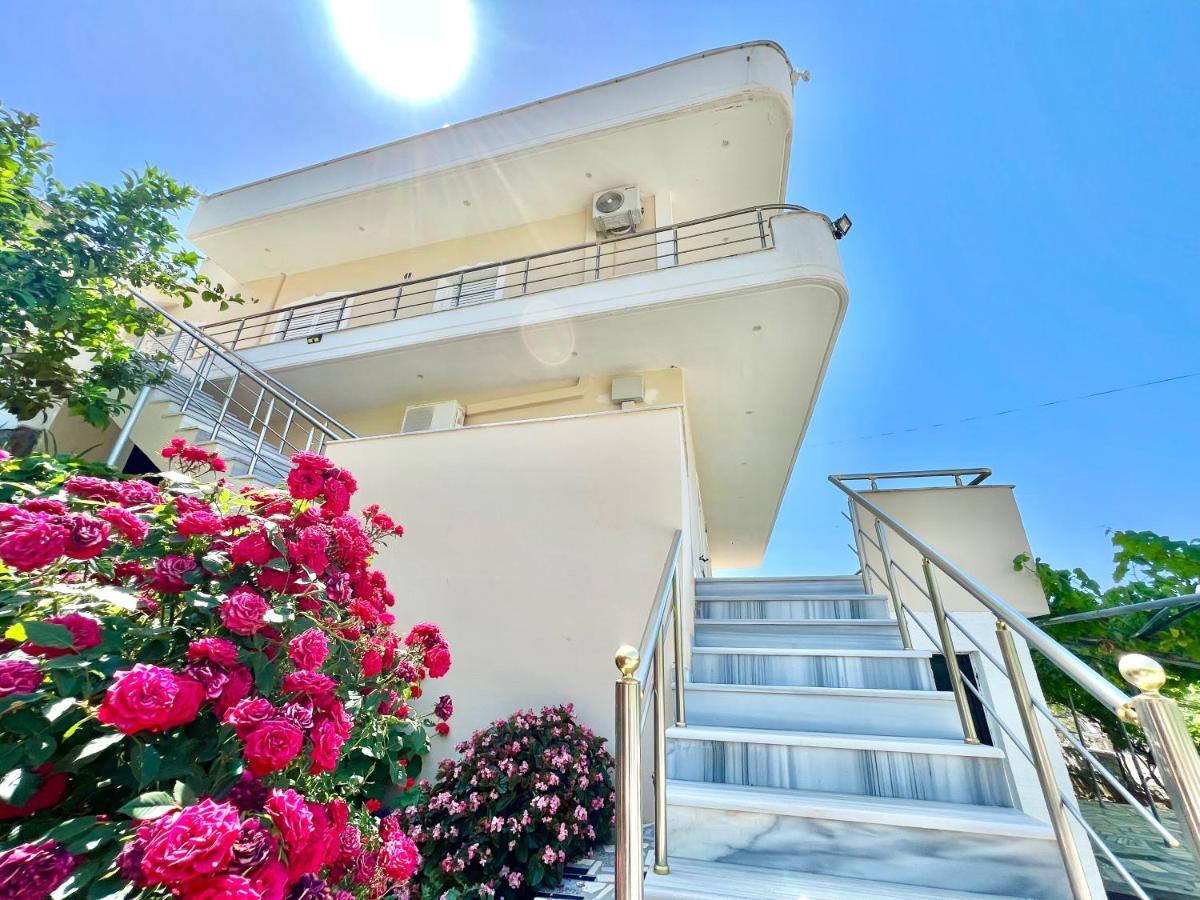 Apartmán Propery Under Renovation Sarandë Exteriér fotografie